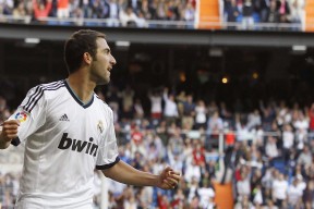 冲刺国产GPU第一股！摩尔线程今日成功过会，摩尔线程 天眼查