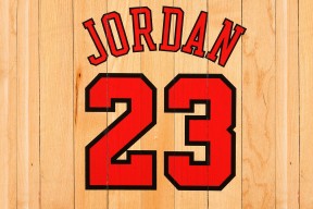 杨瀚森表现耀眼，阿夫迪亚全能发光，开拓者不敌热火的比赛启示