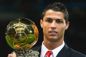 中国足球青训教练员考核机制科学完善，青训足球教练员的职责