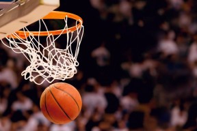 俄罗斯女冰挑战中国，亚洲女子冰球赛精彩对决上演，俄罗斯女子冰球队