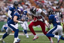 中国足球联赛持续优化裁判判罚透明度，中国足球裁判规则